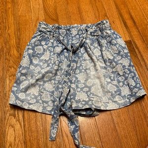 Knox Rose Women’s Faded light weight Elastic Waist pull on Tye Shorts sz Small